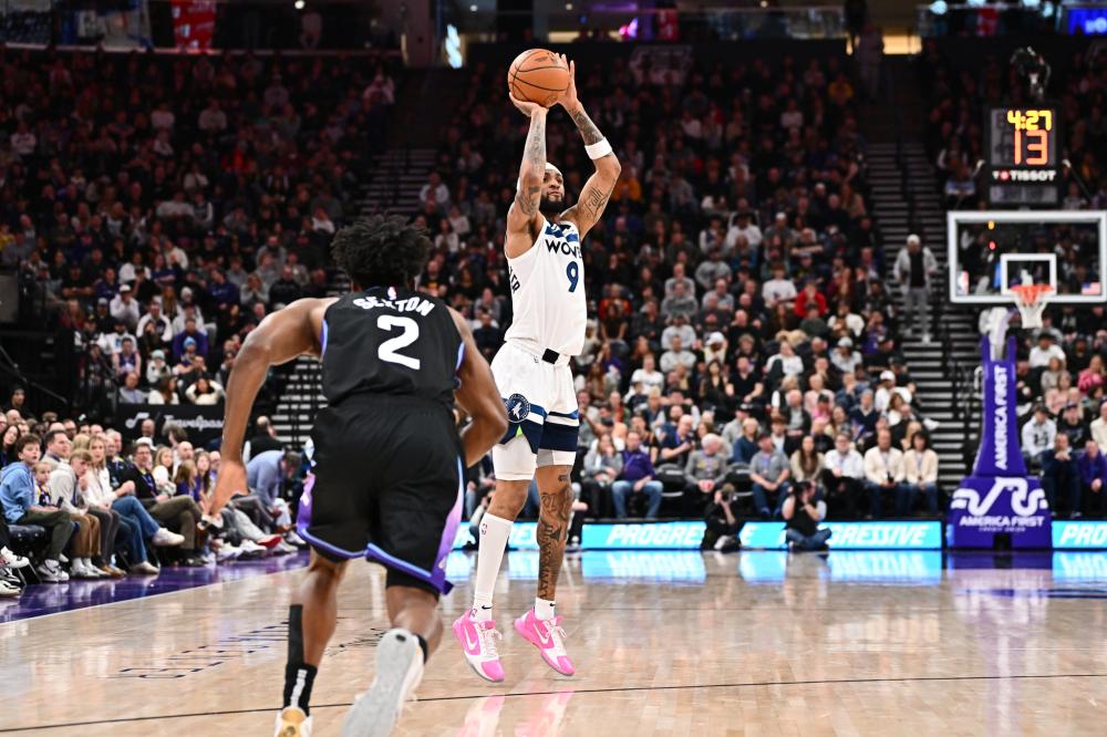 相比之下 相比之下