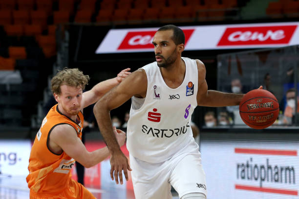 费尔南德斯 费尔南德斯