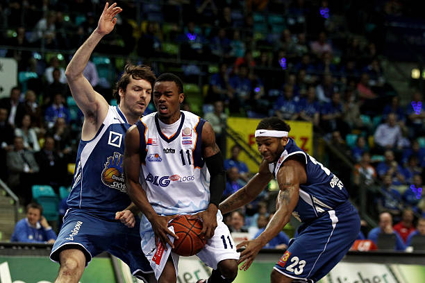 和经济支持 和经济支持