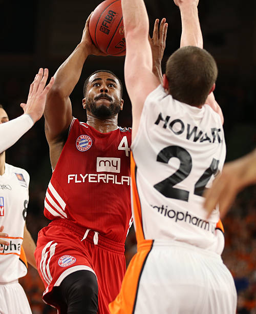 特别是她在 特别是她在